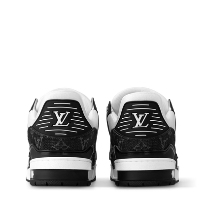 Black n White KSAT Trainers