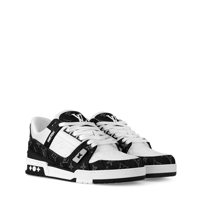 Black n White KSAT Trainers